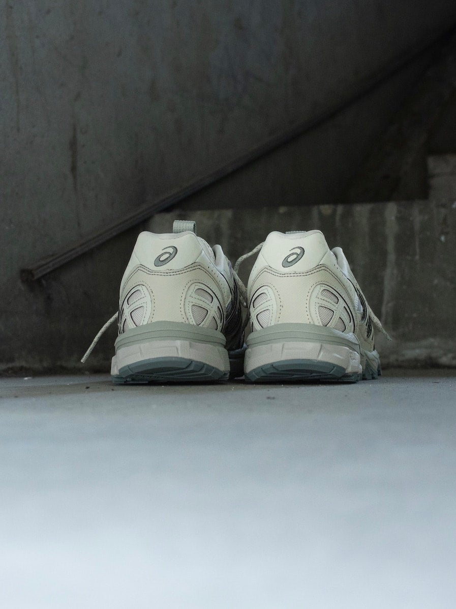未使用品ASICS GEL-SONOMA 15-50 バニラ23.5cm 10% > 20%OFF] ASICS (アシックス) 