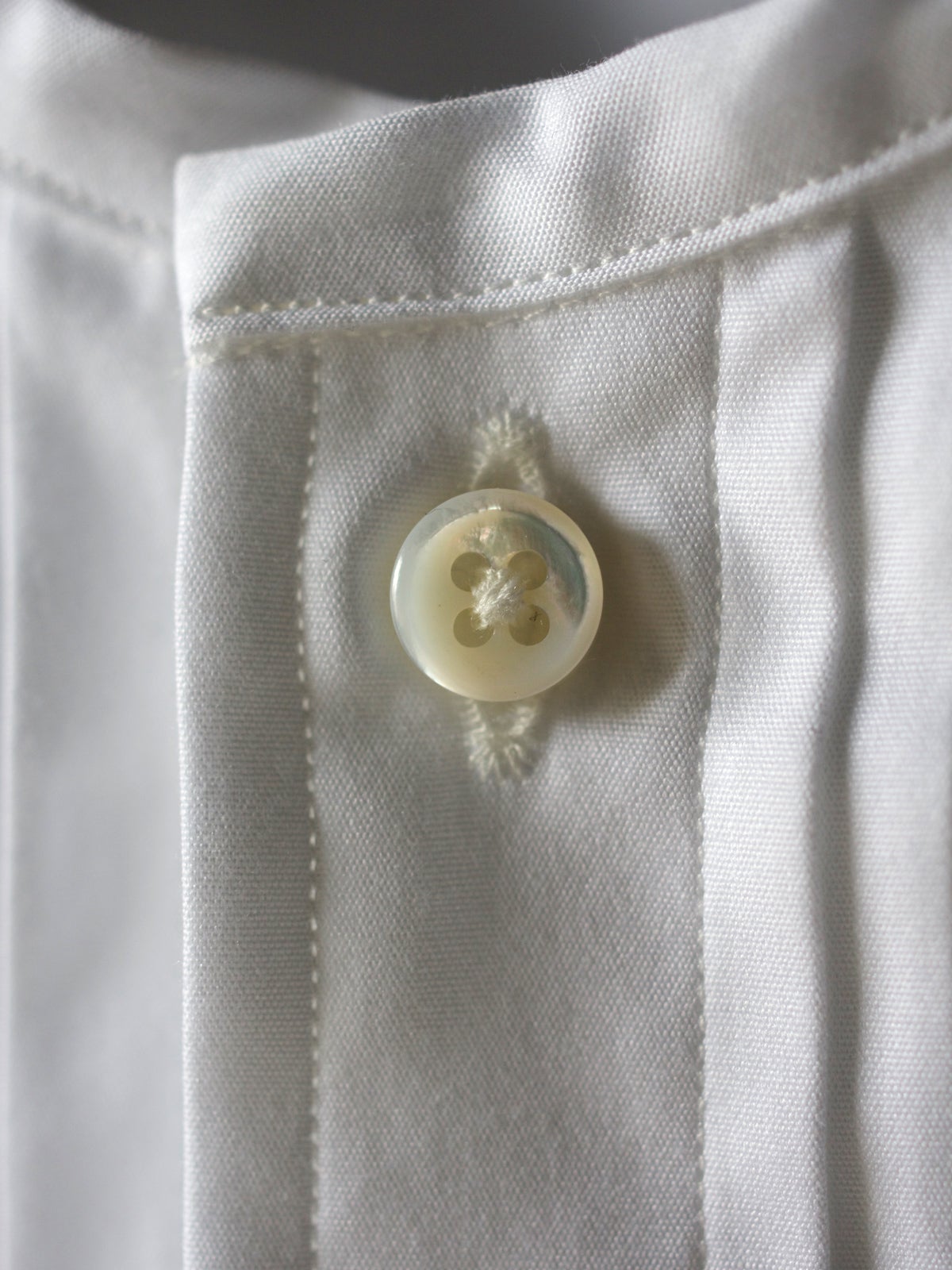 REI' PIN-TUCK DECONSTRUCTION BUSAM SHIRT - BROAD COTTON 1.1.1