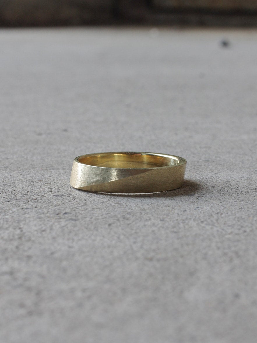 律動 MEVIUS RING シルバー925 / 18Kコーティング 律動 MEVIUS RING シルバー925 / 18Kコーティング メビウス・リング