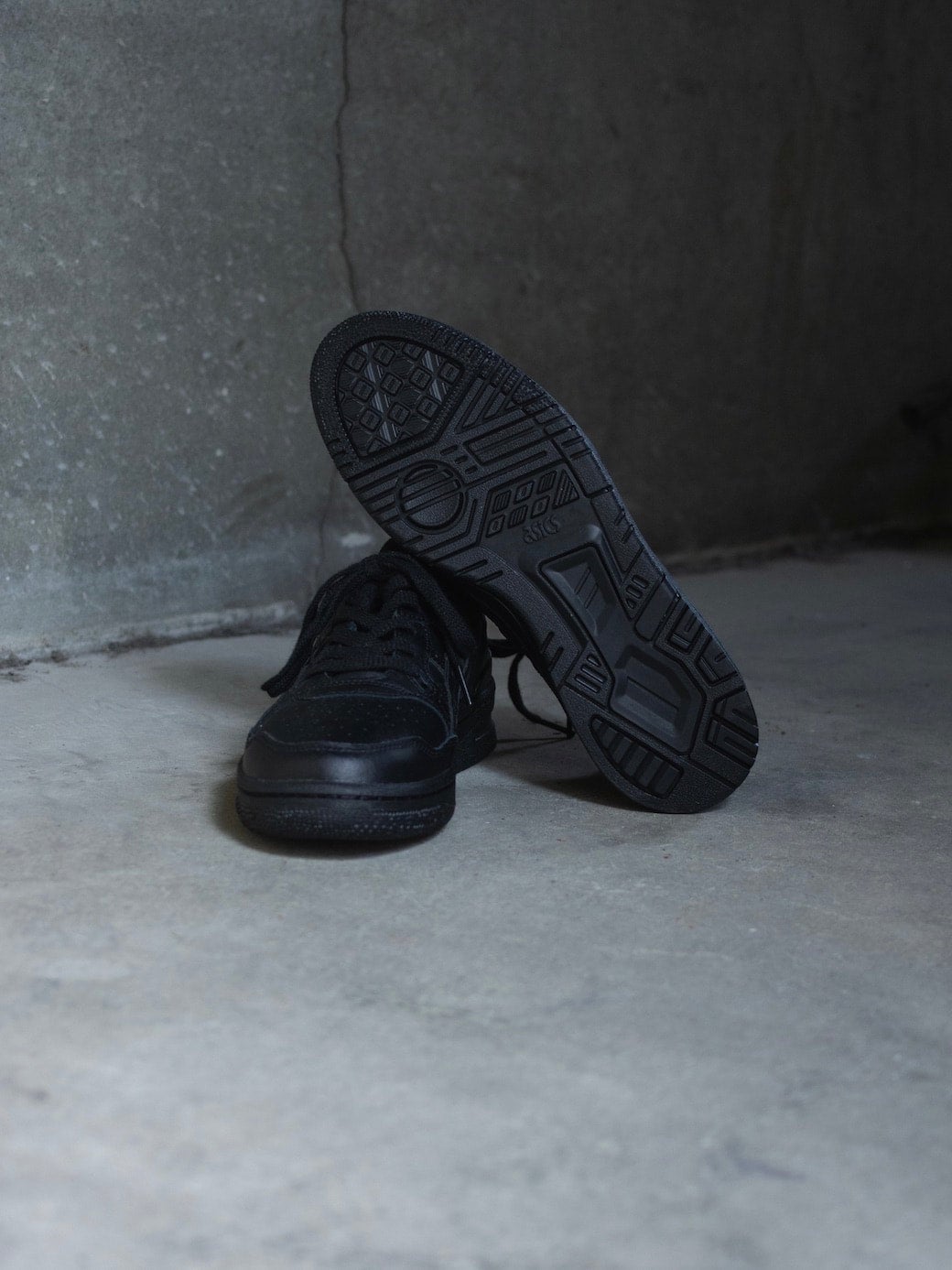 ASICS | EX89 | TOKIARI 時在服飾設計